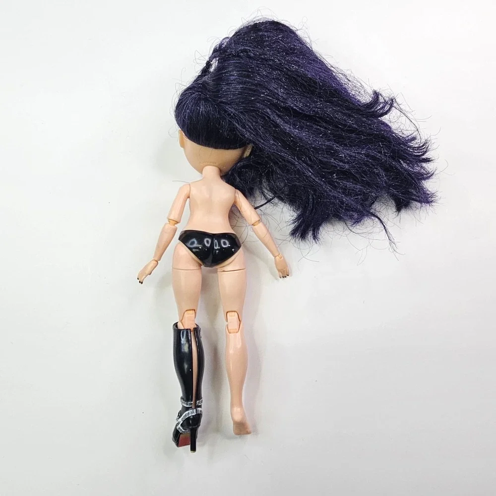 MGA Rainbow High Ainsley Slater Doll Kids 11in Purple Hair Blue Eyes Articulated